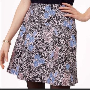 Loft jacquard floral print skirt Sz 8 - LIKE NEW